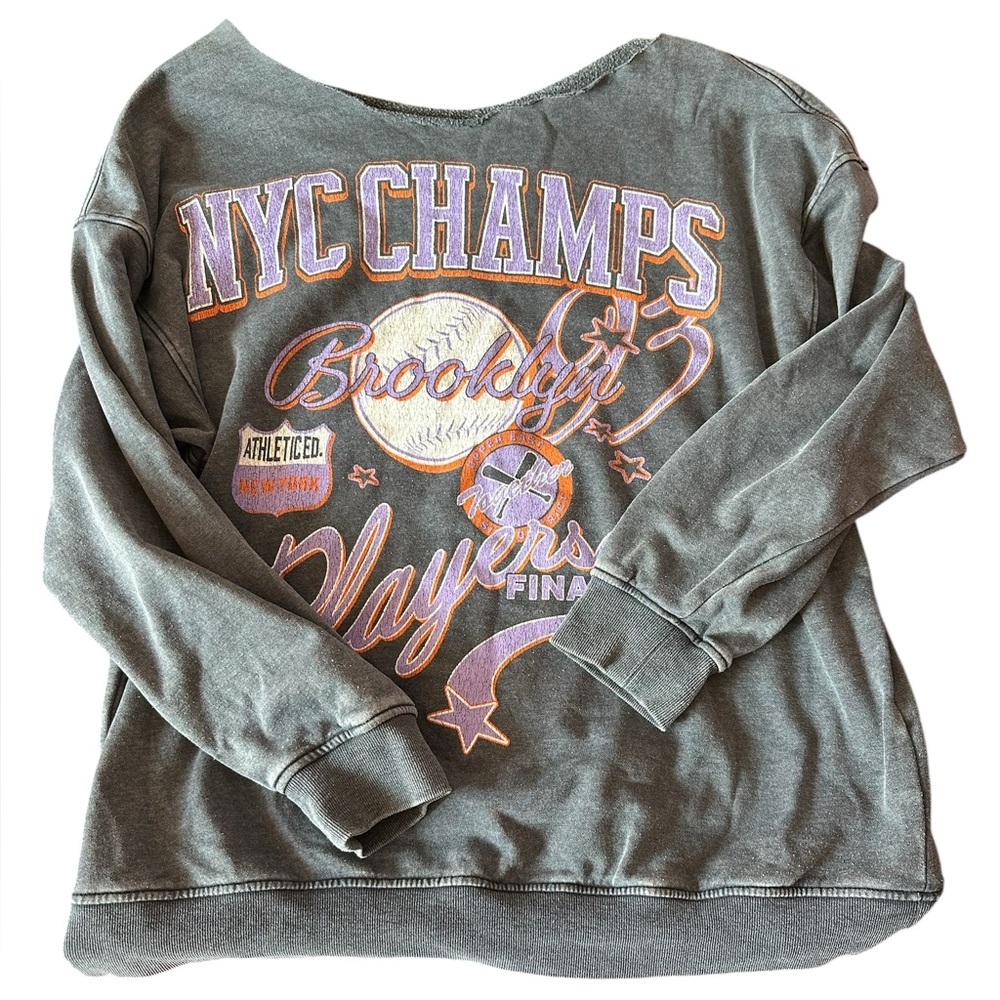 vintage crewneck